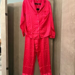 New Women’s Pink Pajamas